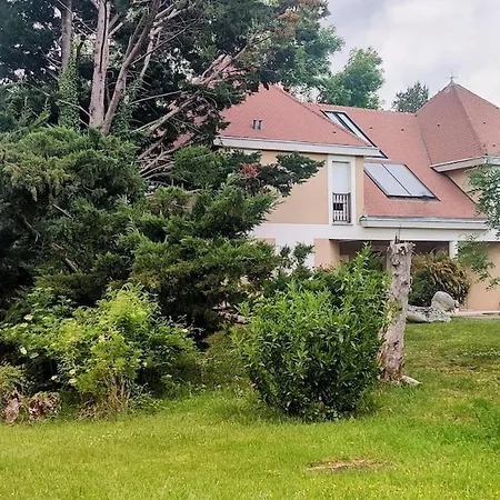 Vaste Et Confortable Maison A La Campagne *