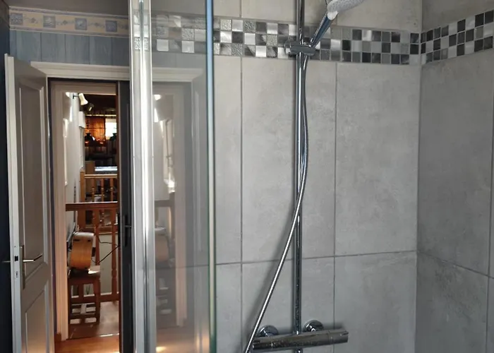 Vaste Et Confortable Maison A La Campagne 펜션