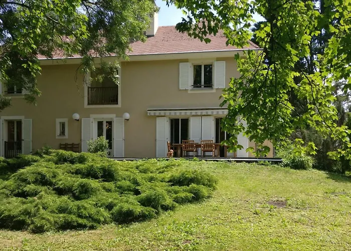 Holiday home Vaste Et Confortable Maison A La Campagne Villotte-sur-Aire